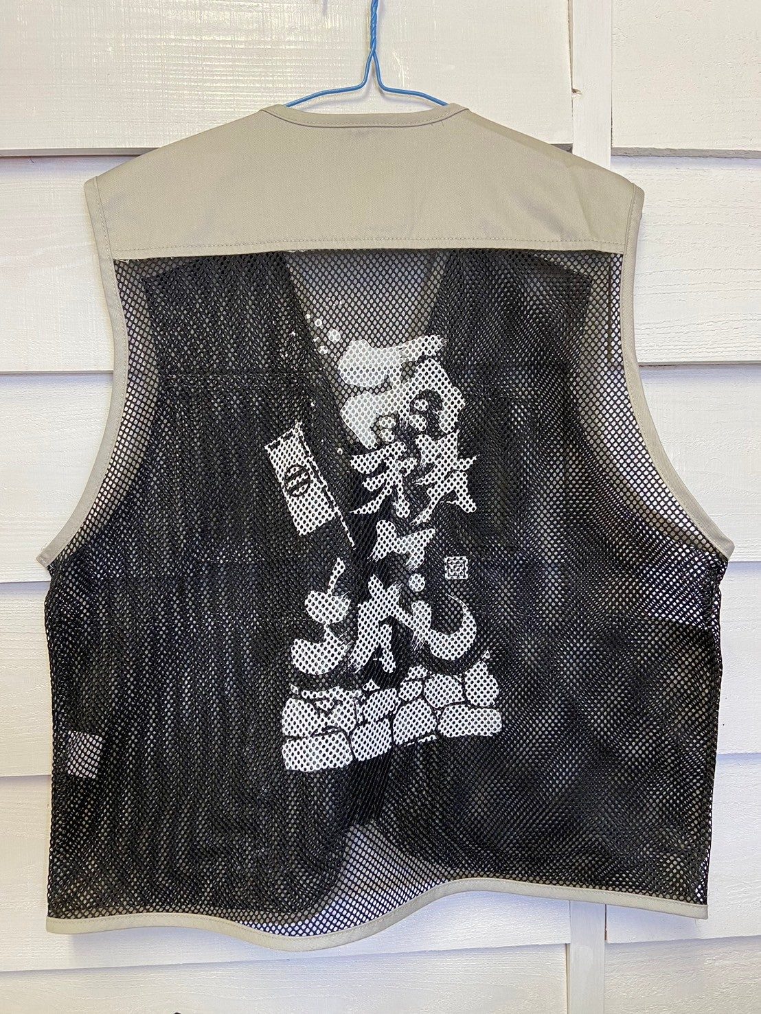 メッシュベスト